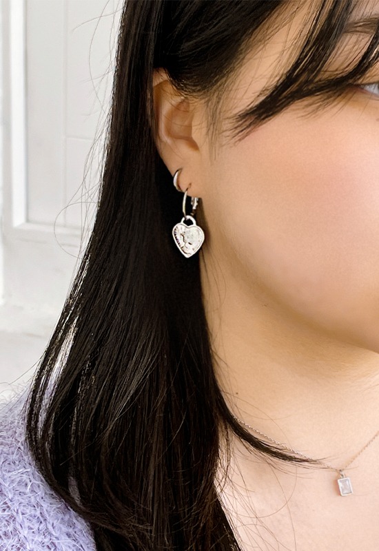 비듀 러브 earring (1color)